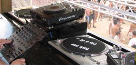 le materiel avec quoi on taf sur sc�ne platine DJolt